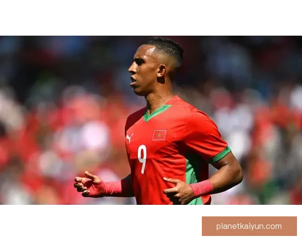 阿什拉夫在非洲杯上的表现持续提升,贡献精彩进球集锦 阿什拉夫在非洲杯上的表现持续提升,贡献精彩进球集锦