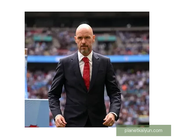 滕哈赫带领球队凝聚力持续提升，展现出良好团队合作状态